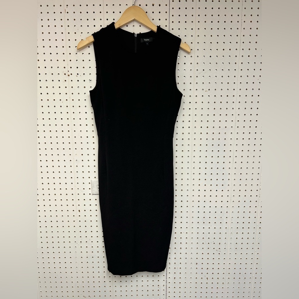 Theory Sheat  Black Sleeveless Mini Dress